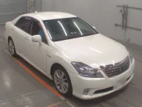Toyota CROWN лот № 30825 оценка 3.5  с аукциона в Японии 4