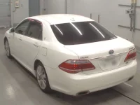 Toyota CROWN лот № 30825 оценка 3.5  с аукциона в Японии 5
