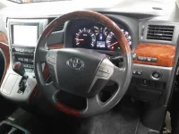 Toyota ALPHARD лот № 30870 оценка 3.5  с аукциона в Японии 6
