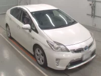 Toyota PRIUS PHV лот № 30725 оценка 4  с аукциона в Японии 4
