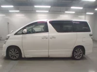 Toyota VELLFIRE лот № 30822 оценка 3  с аукциона в Японии 3