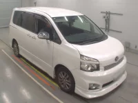 Toyota VOXY лот № 30736 оценка R  с аукциона в Японии 4