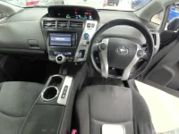 Toyota PRIUS ALPHA лот № 30879 оценка 3.5  с аукциона в Японии 8