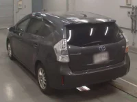 Toyota PRIUS ALPHA лот № 30879 оценка 3.5  с аукциона в Японии 5