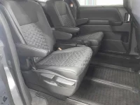 Toyota VOXY лот № 30811 оценка 4  с аукциона в Японии 9