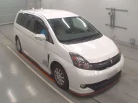 Toyota ISIS лот № 10475 оценка 3.5  с аукциона в Японии 4