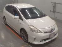 Toyota PRIUS ALPHA лот № 30813 оценка 3.5  с аукциона в Японии 4