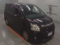 Toyota NOAH лот № 30891 оценка 4  с аукциона в Японии 4
