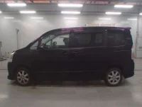 Toyota NOAH лот № 30891 оценка 4  с аукциона в Японии 3