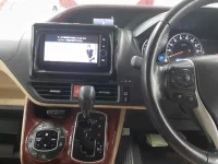 Toyota NOAH лот № 30772 оценка 4  с аукциона в Японии 8