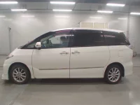 Toyota ESTIMA лот № 30671 оценка 3  с аукциона в Японии 3