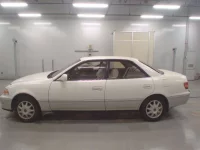 Toyota MARK II лот № 30830 оценка 3.5  с аукциона в Японии 3