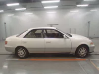 Toyota MARK II лот № 30830 оценка 3.5  с аукциона в Японии 2
