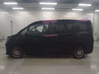 Toyota VOXY лот № 33245 оценка R  с аукциона в Японии 3