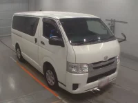 Toyota HIACE VAN лот № 30755 оценка 3  с аукциона в Японии 4