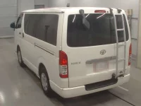 Toyota HIACE VAN лот № 30755 оценка 3  с аукциона в Японии 5