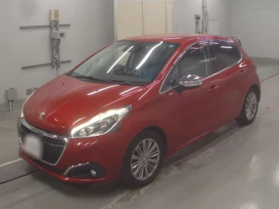 Peugeot 208  с аукциона в Японии