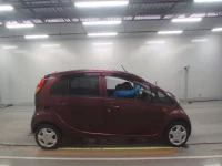 Mitsubishi I лот № 50143 оценка 4  с аукциона в Японии 2