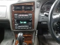 Nissan STAGEA лот № 33203 оценка 3  с аукциона в Японии 8