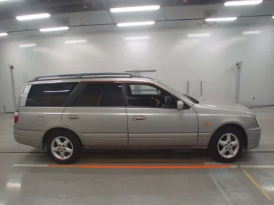 Nissan STAGEA
