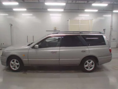 Nissan Stagea