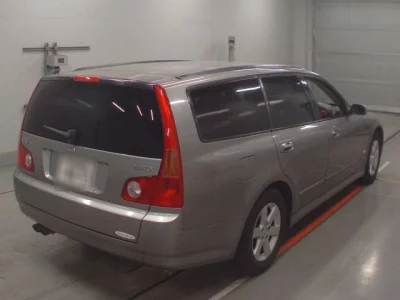 Nissan STAGEA