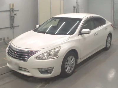 Nissan TEANA