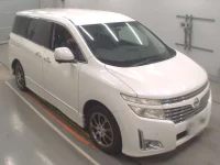 Nissan ELGRAND лот № 30810 оценка 3.5  с аукциона в Японии 4