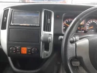 Nissan SERENA лот № 30737 оценка 4  с аукциона в Японии 8