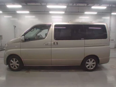 Nissan ELGRAND  с аукциона в Японии