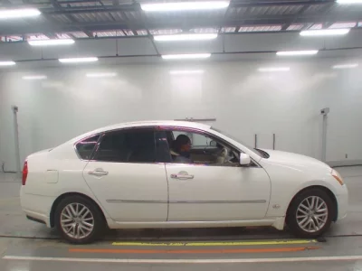 Nissan FUGA  с аукциона в Японии