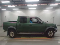 Nissan DATSUN PICKUP лот № 30162 оценка 3  с аукциона в Японии 2