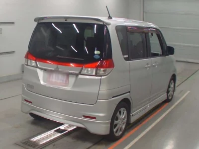 Mitsubishi DELICA D2  с аукциона в Японии