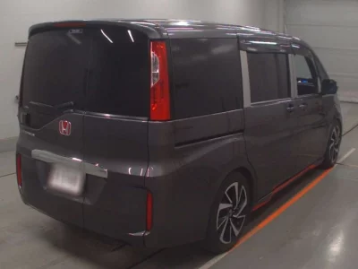 Honda STEP WAGON  с аукциона в Японии