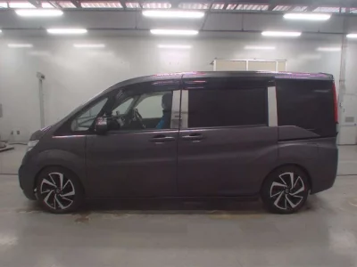 Honda STEP WAGON  с аукциона в Японии