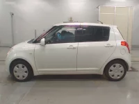 Suzuki SWIFT лот № 30777 оценка 3.5  с аукциона в Японии 3