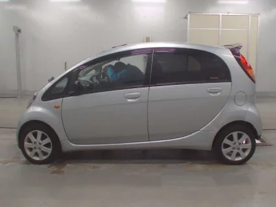 Mitsubishi I  с аукциона в Японии