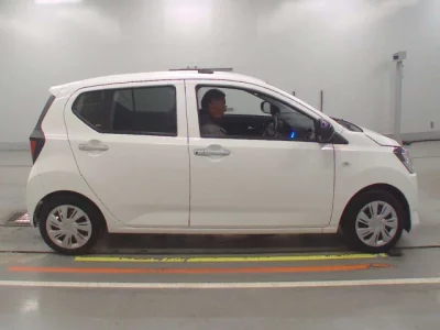 Daihatsu MIRA E S