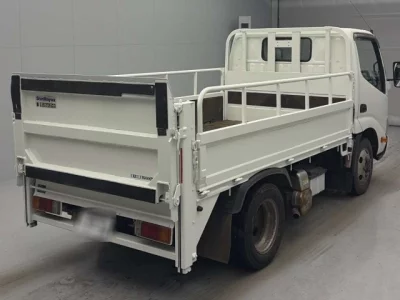 Hino DUTRO  с аукциона в Японии