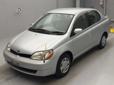 Toyota PLATZ  с аукциона в Японии