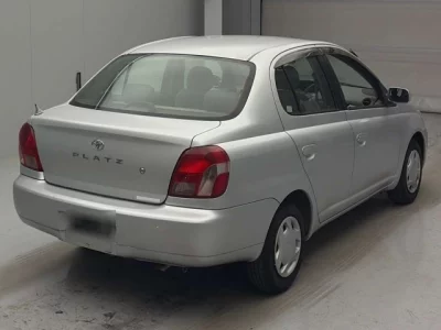 Toyota PLATZ  с аукциона в Японии