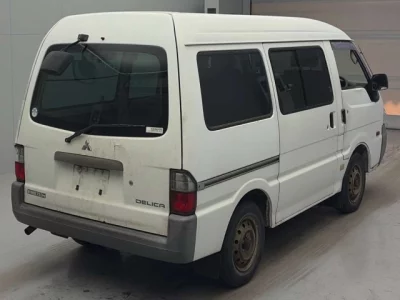 Mitsubishi DELICA