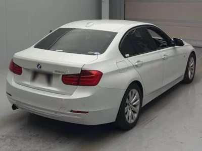 BMW 3-Series  с аукциона в Японии