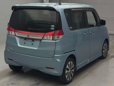 Mitsubishi DELICA D2