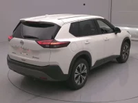 Nissan X-TRAIL лот № 2124 оценка 4  с аукциона в Японии 1