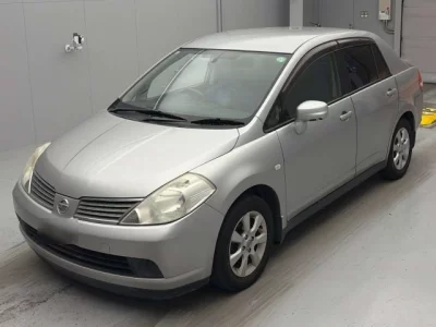 Nissan TIIDA LATIO