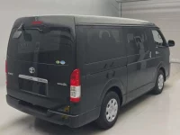Toyota HIACE VAN лот № 62020 оценка R  с аукциона в Японии 1