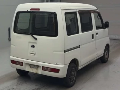 Toyota PIXIS VAN  с аукциона в Японии