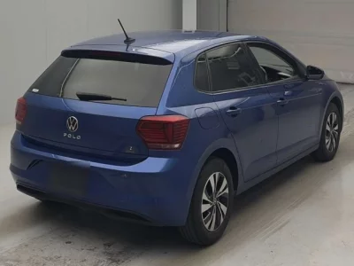 Volkswagen POLO  с аукциона в Японии