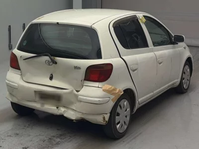 Toyota VITZ  с аукциона в Японии